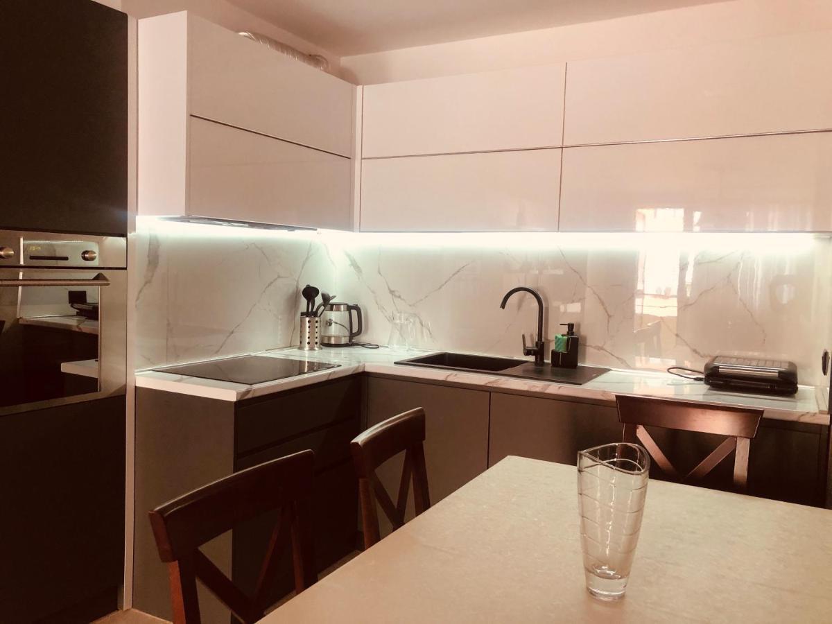 Apartment Laureta *